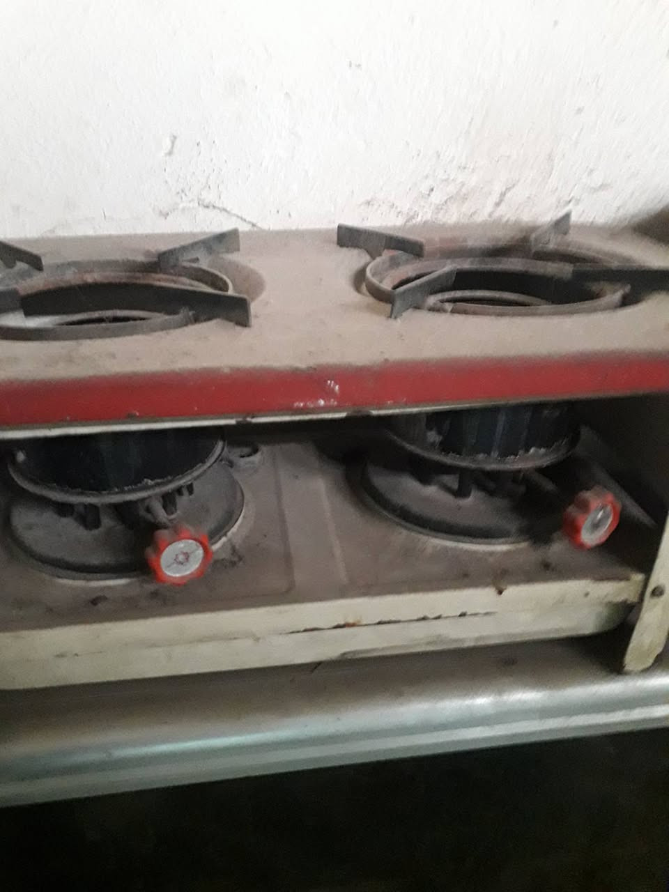 طباخ نفط انتيكه قديم
نظيف جدا


**إذا كنت صاحب هذا الإعلان وتريد حذفه لأي سبب، رجاءا أرسل رسالة إلى الدعم الفني**