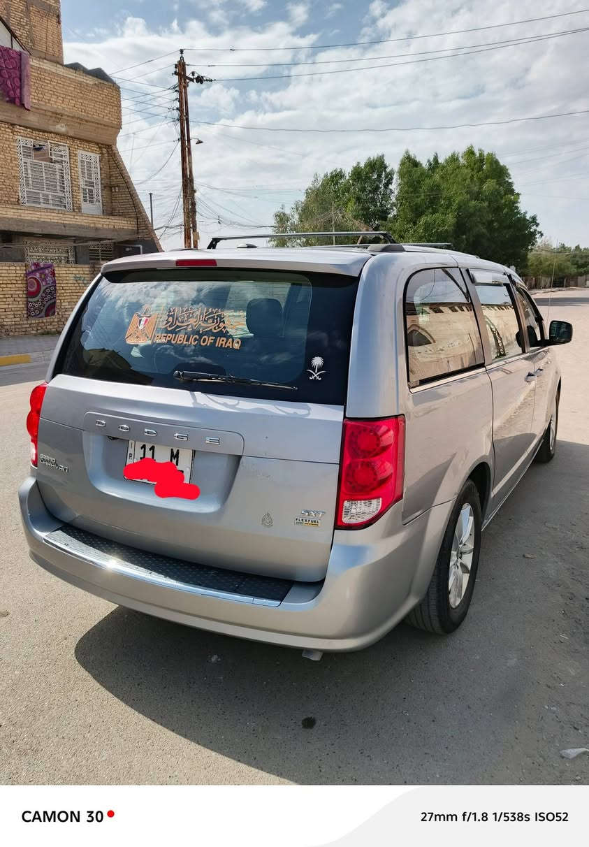 سلام عليكم
دوج كرفان موديل ٢٠١٩  وارد امريكي 
رقم بغداد بااسمي  مواصفاتها معروفه 
تحكم استيرن جهتين بيبان كهرباء 
سعر ١٧٥ ورقه عنوان بغداد الحسينيه مال الراشديه رقم مبايل ***********
