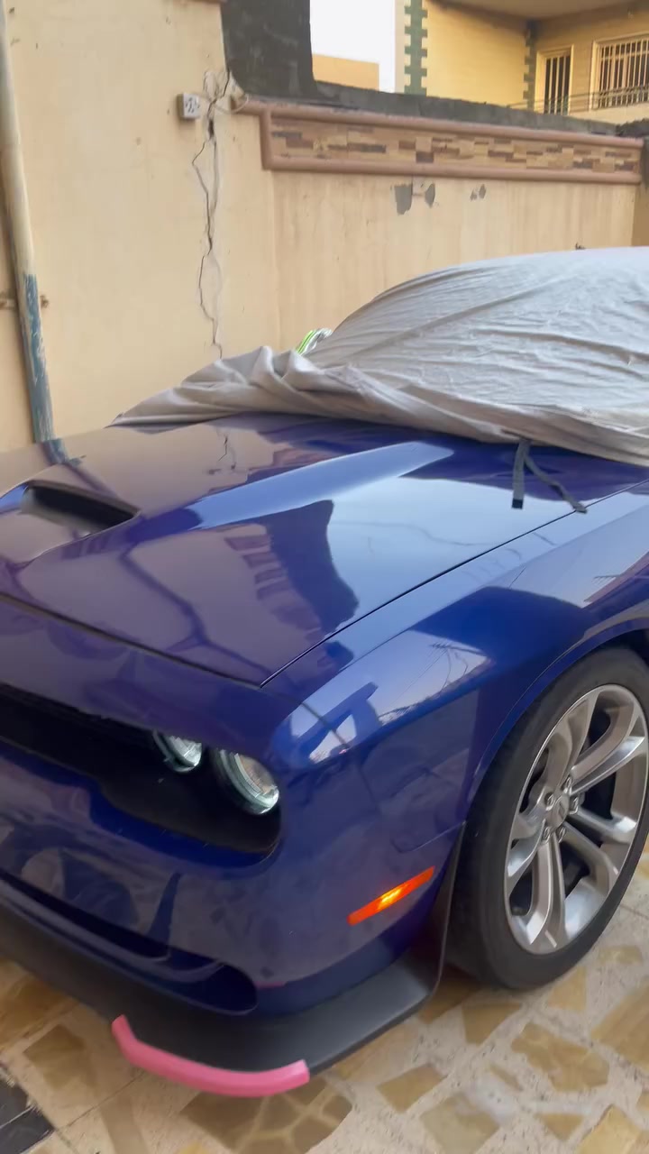 السلام عليكم
جالنجر  2022 GT سوبر تراك باك فول عدة الفتحة
داخل كنتارة بلادي ماشية ٧٢ 
بيها جاملغ وبنيد بدون دواخل حادث خفيف 
وبيها كلير من امريكا صفحة السكن
السعر 190 وبيها مجال للشراي ما اوكف وياه
***********
