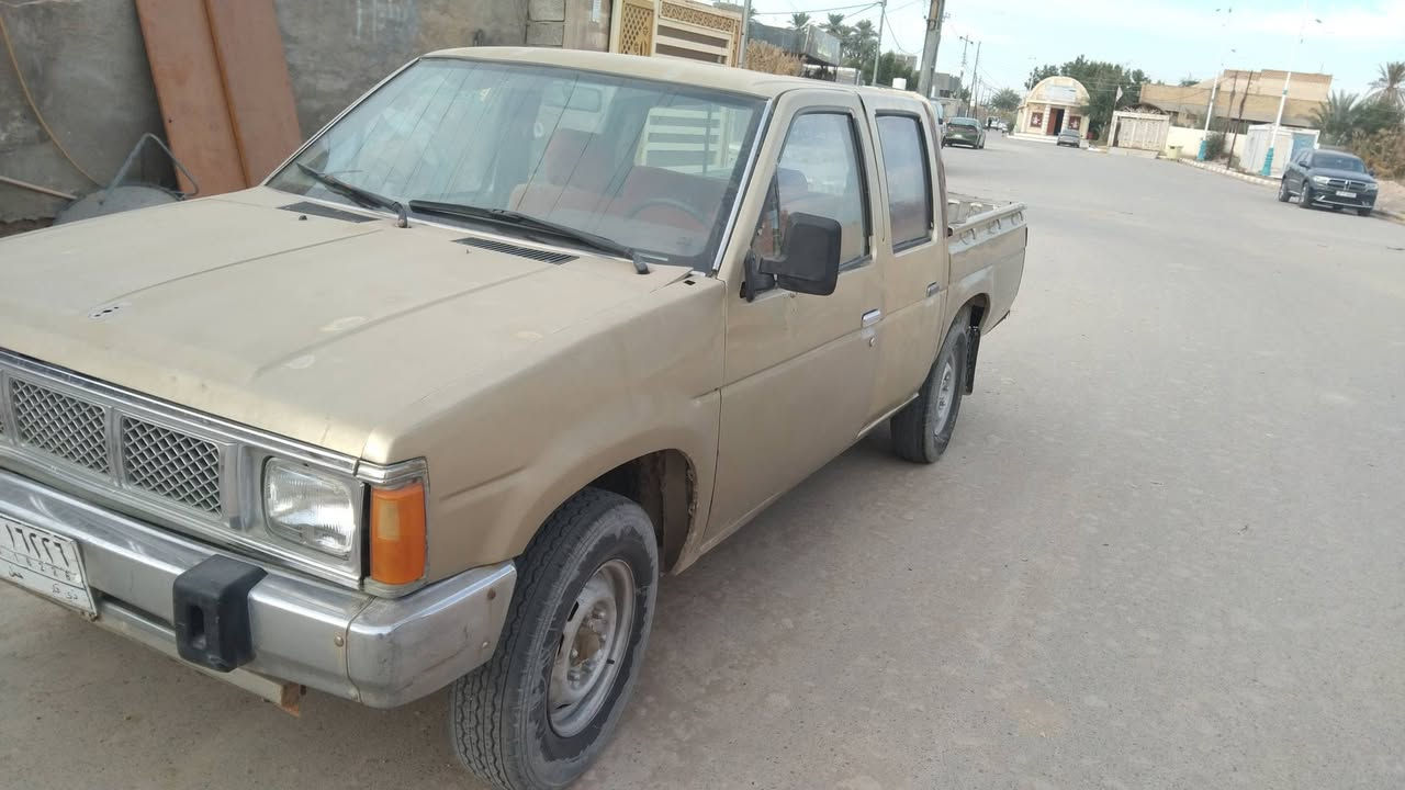 نيسان موديل91رقم ذيقار شاصي مكفول البدي شوف العين مكينه بيه ضعف سنويه نافذه من  20السعر ٢٨ ***********
