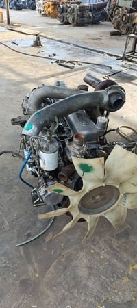 07735462176للبيع عزوزه 105 حاويه