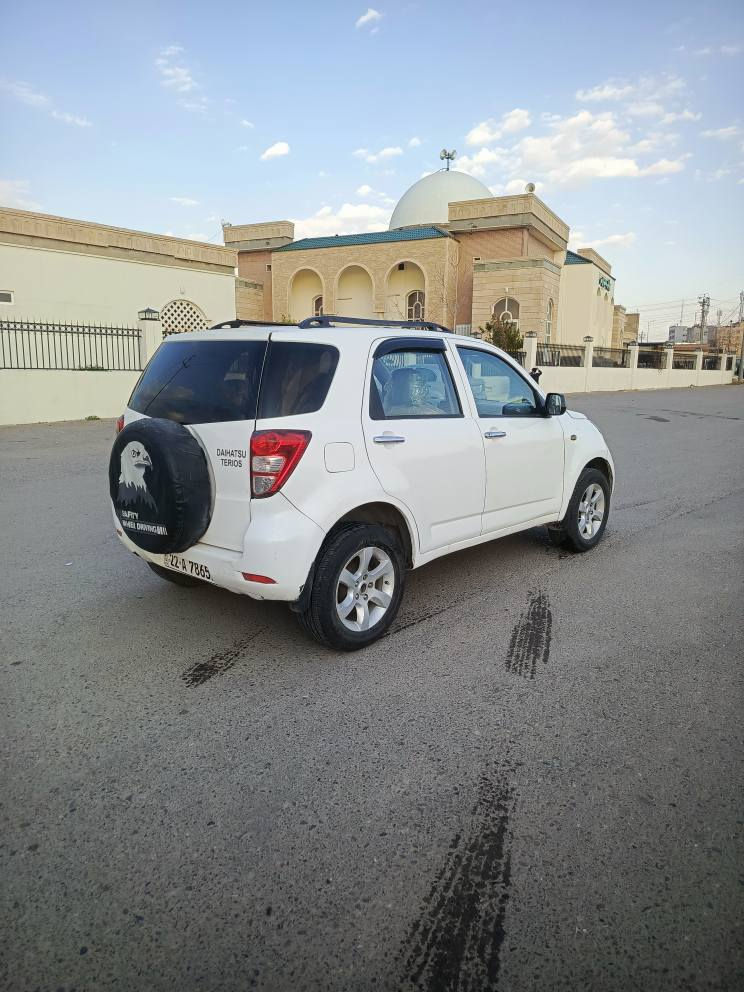 دایهاسۆ  یابانی ئەسلی مۆدیل 2008 گێڕ تۆماتیک سحری 56مەجال ژمارەی موبایل ۰۷٥۱۲٦٤۰٥٦٤ بەناوی خۆمە گێڕ و مەکینە بەشەرت چوار تایەی تازەیە ویل کەپە ئاوێنە کارەبایە چوار جام کارەبایە سەیارەکە زۆر جوانە بێ مەسرەفە بەناو کردن غەرامە بەشەرتە شوین هەولێر أربيل, العراق
