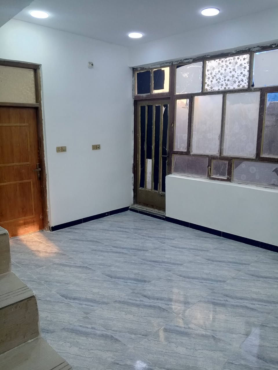 ✨ أدوّر على بيت مرتب وجاهز؟
🏡 بيت طابق واحد ما يتفوت – مناسب للجادين بالسكن
📍 الدورة / البوعيثة / مجمع السلطان
المساحة 100م

✔ 1 غرف نوم
✔ 2 حمّامات
✔ صالات واسعة
✔ خدمات كاملة وقريب من كل شي
📄 سند 25 طابو زراعي

📞 ***********
📩 راسلنا خاص للتفاصيل

#هاشتاك #دعم #مشاركات #تفاعل #لايك
