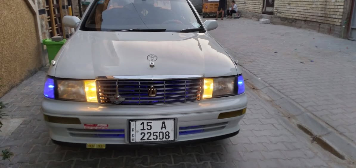 السلام عليكم بطة كراون موديل 94مكفولة كص ونقل جثه مصبوغه عام مكينه وكير مكفوله حداديه امامي وخلفي جديد تخم تاير جديد بطاين شرط نظاف السيارة نقصه بس تبريدالسعر 65ورقه الشراي يتصل على الموبايل ***********ملاحضة السيارة باسمي
