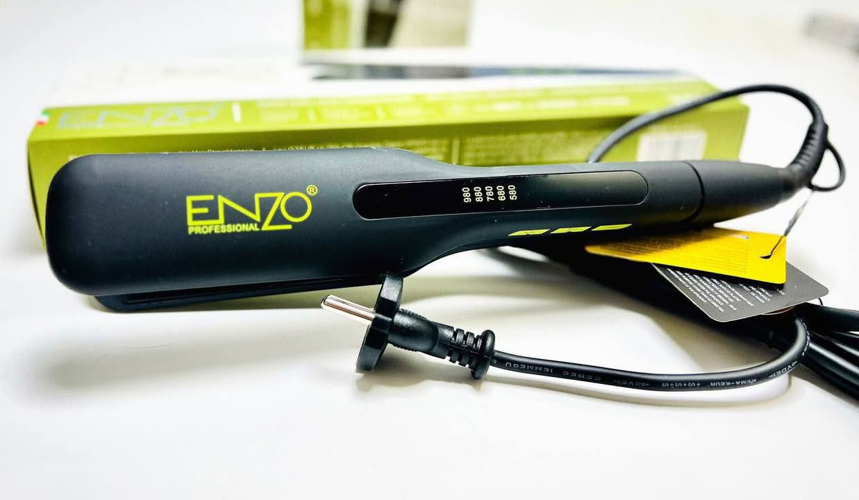 كاوية الشعر الاحترافيه من إنزو للبيت و للصالون 💯
🌹كاوية شعر حرارية  تعمل بدرجة حرارة تصل الى 950 درجة.
🌹وداعاً للصالونات مع كاويه اينزو تعالج تجاعيد الشعر والتكسرات.👌👌
🌹تسوي الشعر حرير تفيد الكرياتين والبرايم ولكافه انواع التسريح. 
كاوية انزو ENZO الايطاليه ✅
الجديد حراره 950 و درجات مختلفة
ك
اقوى واعلى درجه حراره تصل اليها
لعمل الكيراتين والموهير والبروتين 
كاويه اينزو الايطاليه الاصليه 🔥

✅ كاوية شعر حرارية  تعمل بدرجة حرارة تصل الى 950و درجات مختلفة 
✅ وداعاً للصالونات مع كاويه اينزو تعالج تجاعيد الشعر والتكسرات.
✅ تسوي الشعر حرير تفيد الكرياتين والبرايم ولكافه انواع التسريح.

✨✨✨✨✨✨✨✨✨✨✨✨✨✨✨

✨ منتجنا مو مجرد شي… تجربة ما تنسى!
💎 تدلّلي بالفخامة… وانتِ مرتاحة!
🛍️ لأنكِ تستاهلين الأفضل دائمًا
🚀 جربّه مرة… وراح تدمنّه!
👑 اختيار الأذكياء والذوّاقة
😌احجزي والباقي علينا 😩
🚙توصيل لجميع المحافظات 😍
#اكسبلور
#ترند
#تيك_توك_العراق
#ترند_العراق
#fyp
#viral


**إذا كنت صاحب هذا الإعلان وتريد حذفه لأي سبب، رجاءا أرسل رسالة إلى الدعم الفني**