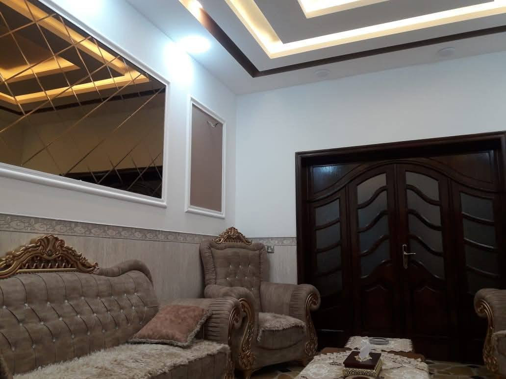 عروض مكتب اساور للعقارات
دار للبيع في حي الصديق الاولى

200 متر واجهه 10 ركن على شارعين تبليط

شروق تام

بناء حديث

موقع مميز جدا قريب من سايدين الجامعه

المربع الاول

6 غرف نوم واستقبال ومطبخ وصحيات بالطابقين وبيتونه وكراج

شرط التحويل

سند طابو الزهور

بناء فول درجه اولى

لمعرفه السعر اكتب تم ليصلك على الخاص

للاستفسار زياره المكتب سايدين البحرين مقابل مطعم احمد الحاج صلاح

***********

***********
