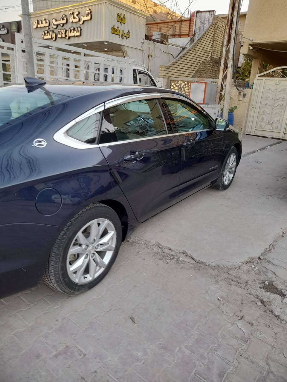 السلام عليكم
امبالا ١٩ محرك ٣٦٠٠ ماشية ٩٧ الف كيلو متر
حادث قطعة واحدة الباب الخلفي لجنب السائق خراج العراق..
يوجد ضرر بسيط في باب السائق داخل العراق 
ارقام سليمانية السعر ١٣٥ ورقة
للاستفسار ***********
