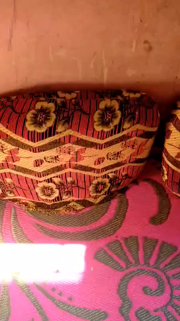 عقيق يماني خام اصلي صنع علي مزاجك للبيع 01119215339


**إذا كنت صاحب هذا الإعلان وتريد حذفه لأي سبب، رجاءا أرسل رسالة إلى الدعم الفني**