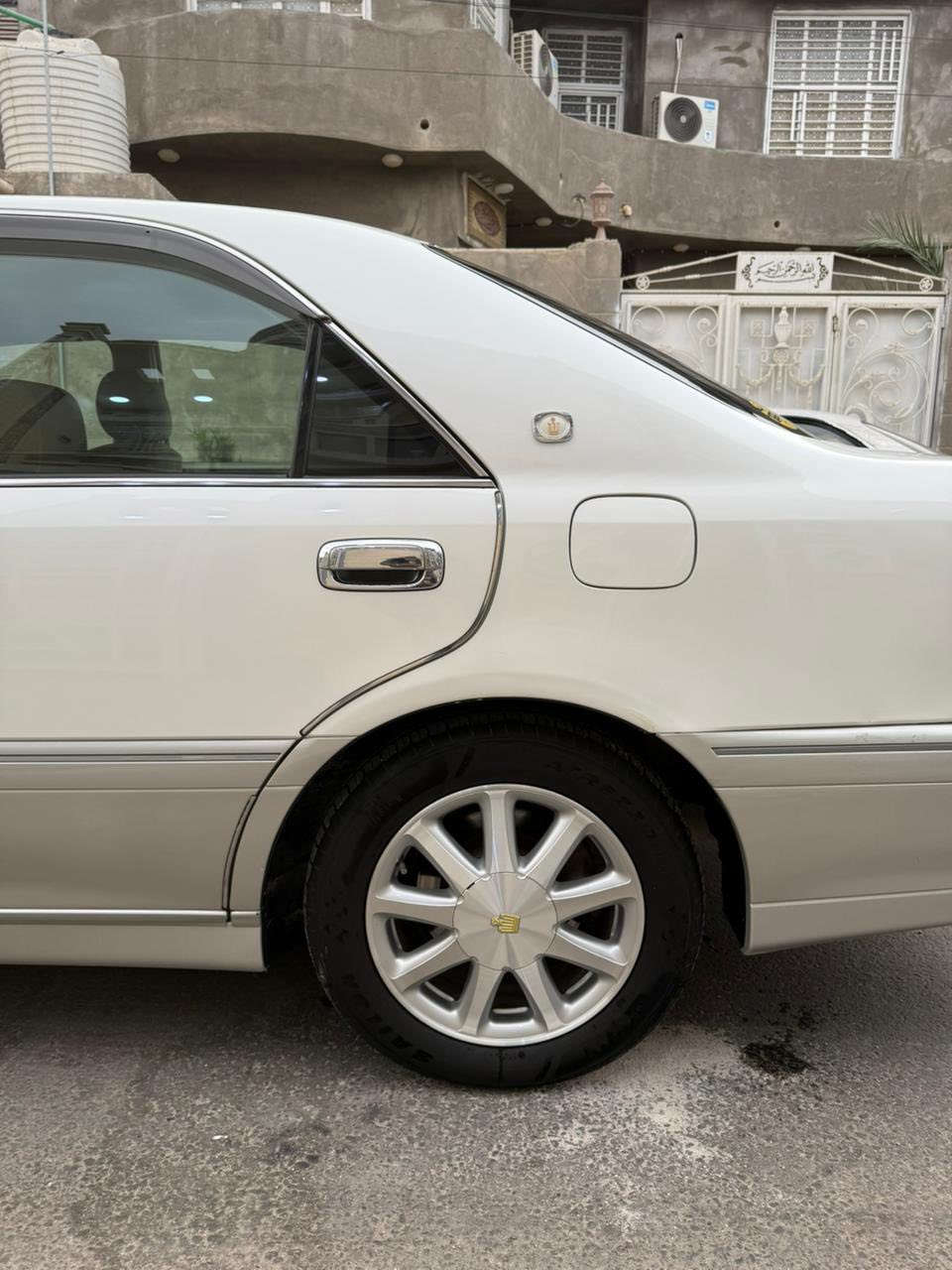 السلام عليكم ملكه جنون موديل 2000 رقم بصره دولي شرط المداور ثاني يوم مكفول من الكص والضربه َ(نقل جثه نقل جثه  فقط)والباقي كفاله عامه 
 تحوير نجف    100% 100 /4 دكم.   اصل كرستال اربع كشنات كهرباء برده خلفيه مري شفط شاشه مكينه وكير ديفور كبير بلكارتون حداديه كهربائيات تبريد تخم تاير ويل زيرو كله جديدأ   سياره جديده وماماشيه زيرو واحله من صور
مكاني بصره
سعر 112 اوبيه مجال(المو شراي لا يتصل رجاآ
رقم ***********
