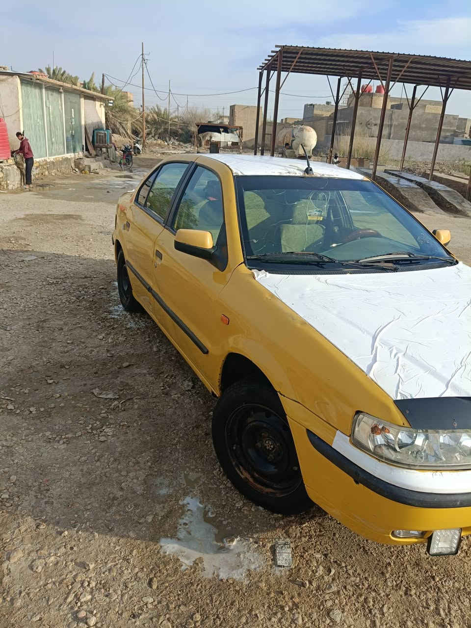 السلام عليكم ورحمه الله وبركاته سياره سمند موديل 2011 سياره باسمي رقم انجليزي بغداد حداديه تخم تاير سياره جاهزه ماكينتها تنقص شويه مكان السماوه رقم تلفون *********** السعر 28 بها مجال
