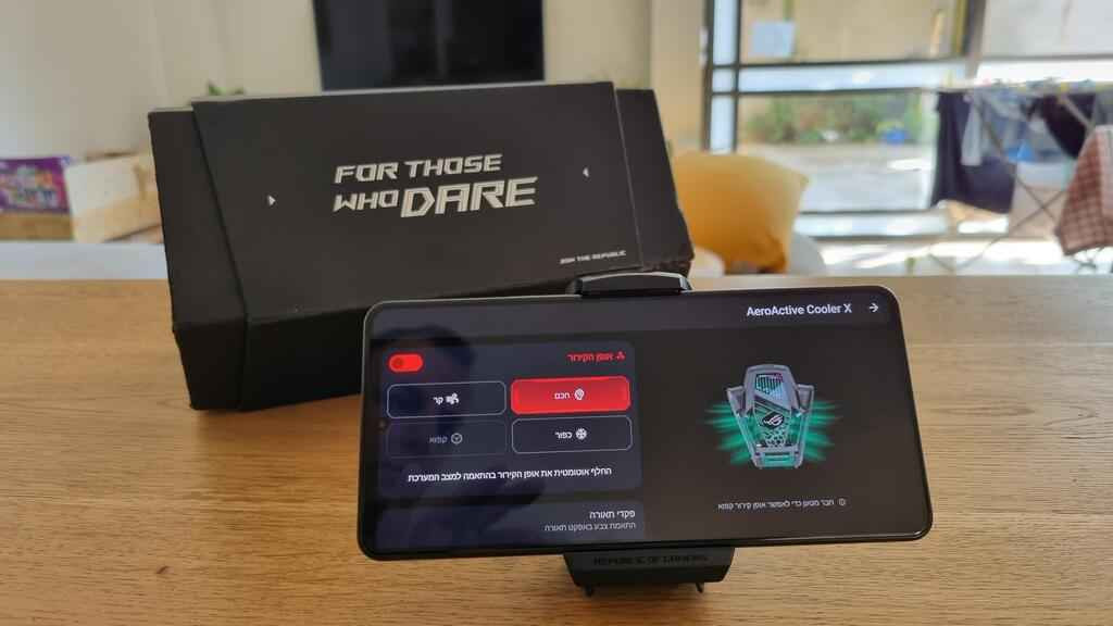 🔥 ASUS ROG Phone 8 Pro | 16GB RAM / 512GB | وحش گيمنگ

• نسخة 16GB RAM / 512GB Storage

• المعالج: Snapdragon 8 Gen 3 بسرعة 3.3GHz

• الشاشة: 6.78 إنج AMOLED بتردد 165Hz

• بطارية قوية 5,500 يفول شحن ب 40 دقيقة ويبقى فوك اليوم بالمرتاح و 5 ساعات اذا لعب قوي ومستمر 

• يدعم الشحن اللاسلكي

• يحتوي على مدخلين Type-C للشحن
واحد بالأسفل وواحد بالجانب، يعني تكدر تشحن من جهة وتستخدم الجهة الثانية براحتك، وهاي ميزة ممتازة جدًا خصوصًا أثناء اللعب

• بيه AirTriggers / الشفتات للألعاب يعني تكدر تخصصهم ويصيرن عباره عن 4 ازرار لمس يعني السرعة بالاستجابة فول

• بيه الشاشة الخلفية المميزة AniMe Vision المميزة، عبارة عن 341 mini-LED قابلة للتخصيص، تگدر تعرض بيها أشكال وأنيميشنات وكتابات، وحتى تبين بشكل مخفي من تكون مطفية 

• ستيريو سبيكر

الجهاز مناسب جدًا للگيمنگ والاستخدام الثقيل 

المرفقات: البوكس مالته + شاحنته + گفر 

حالة الجهاز: نظيف جدًا غير مفتوح ولا مبدل بيه قطعة

السعر: 800,000

العنوان: بغداد - الشعب
للاستفسار: خاص أو واتساب *********** بغداد, العراق
