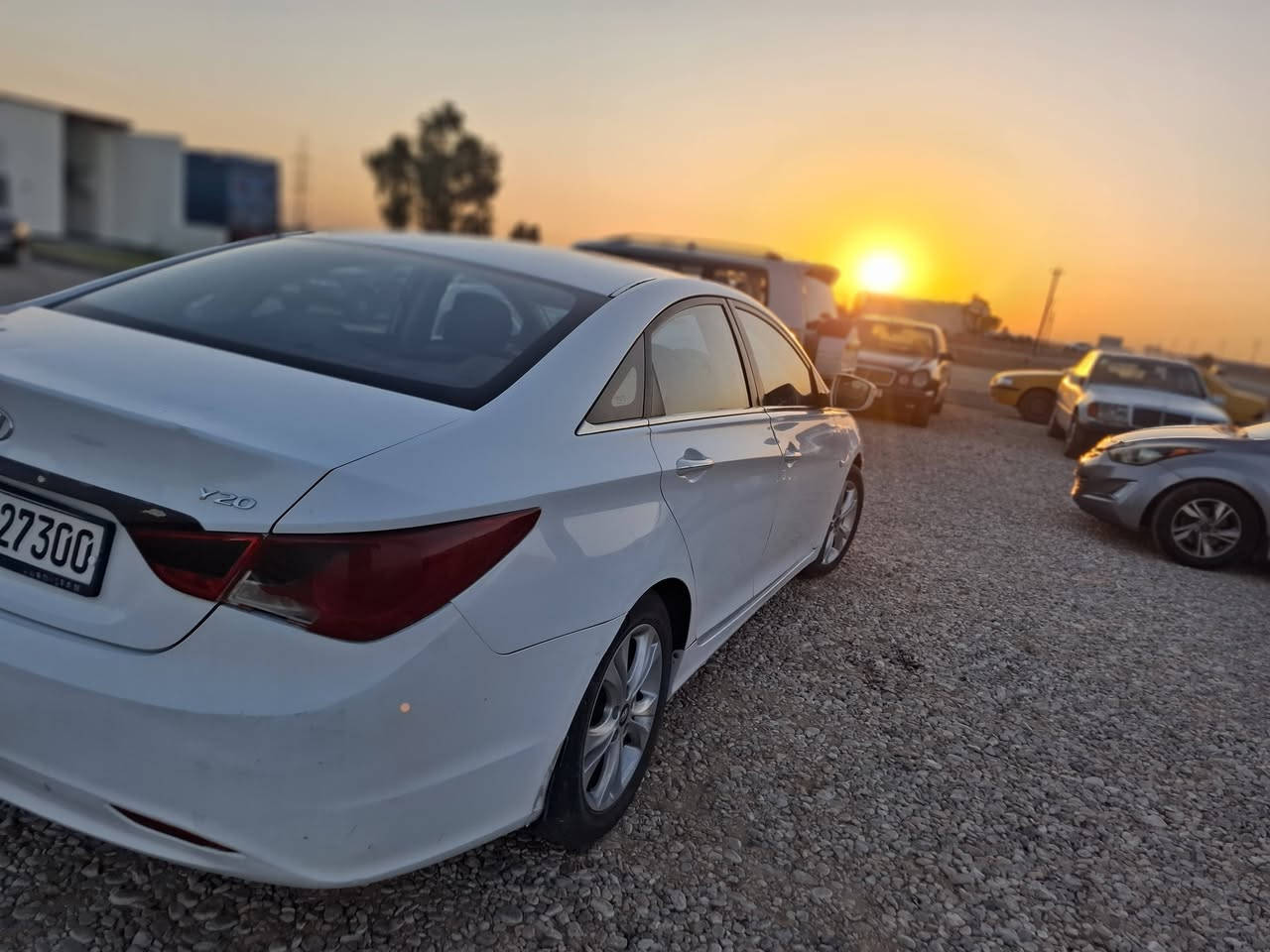 السلام عليكم سوناتا للبيع موديل ٢٠١١
سيارة خليجية مكينة ٢٠٠٠دوش بدون حادث 
شوية صبغ بالباب وشوية بالجاملغ 
السعر ٩٣ وبيها مجال 
***********
