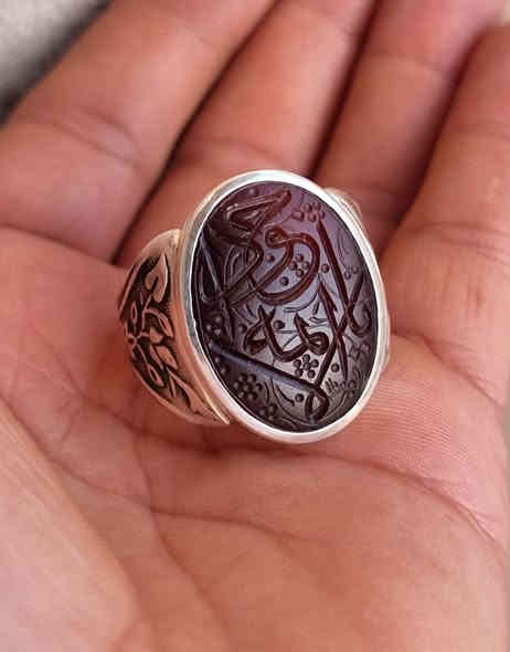 عقيق يماني كرز الكرز مخطوط خط يدوي خط ثلث متداخل 
🔥يا جواد الائمه 🔥بصياغه يدويه ثقيله للبيع مكاني بغداد يوجد توصيل إلى جميع المحافظات للبيع فقط فقط أحبتي الغوالي ما اراوس بس ابيع 
***********
