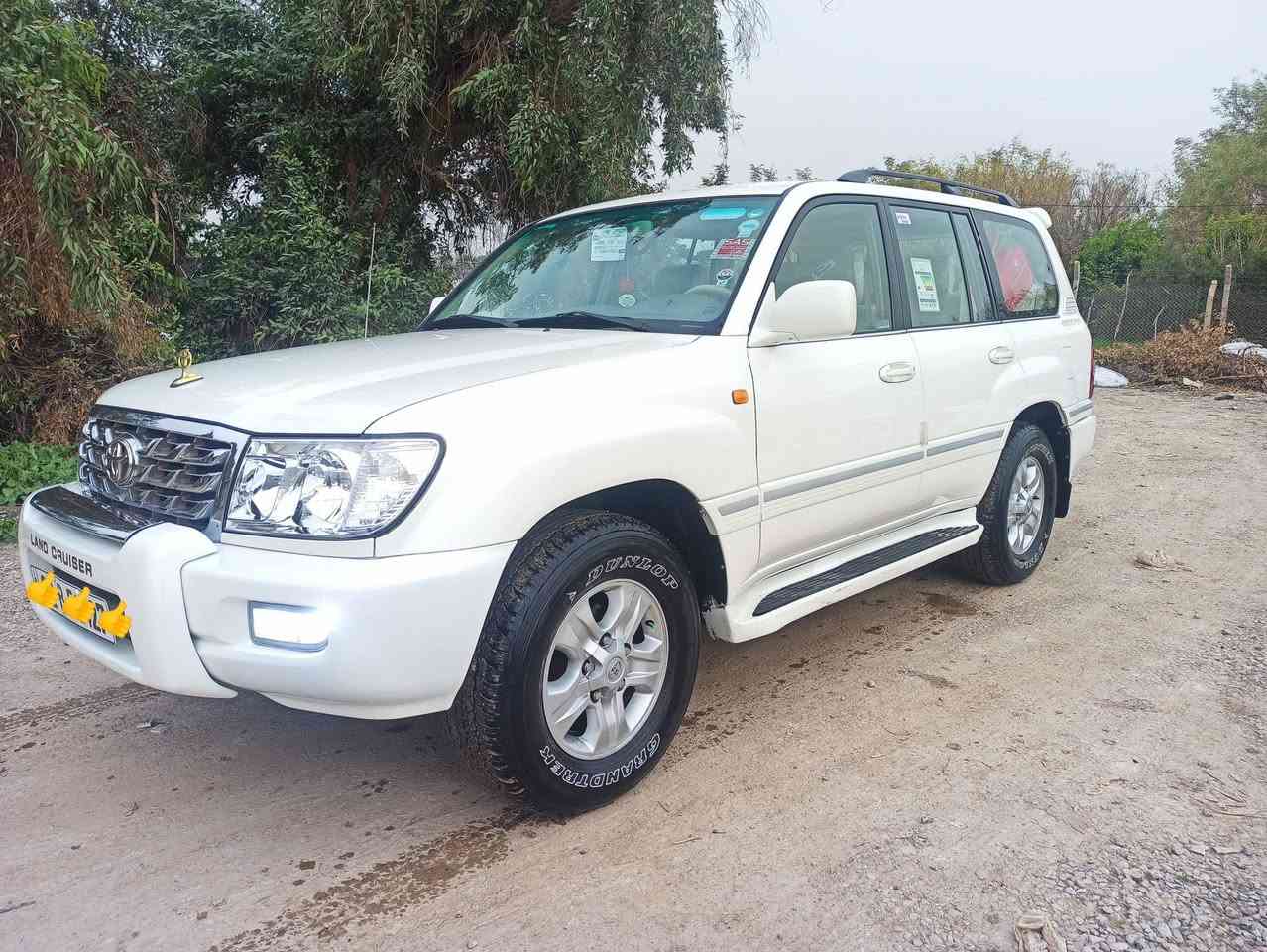 مونيكای2007 GXR
فول مواصفات گير تؤماتيك 
سەنەوی هەزەی تازەیە 
بةناوى خومانەوەیە سۆنەری دانراوە
***********شوێن کەلار
