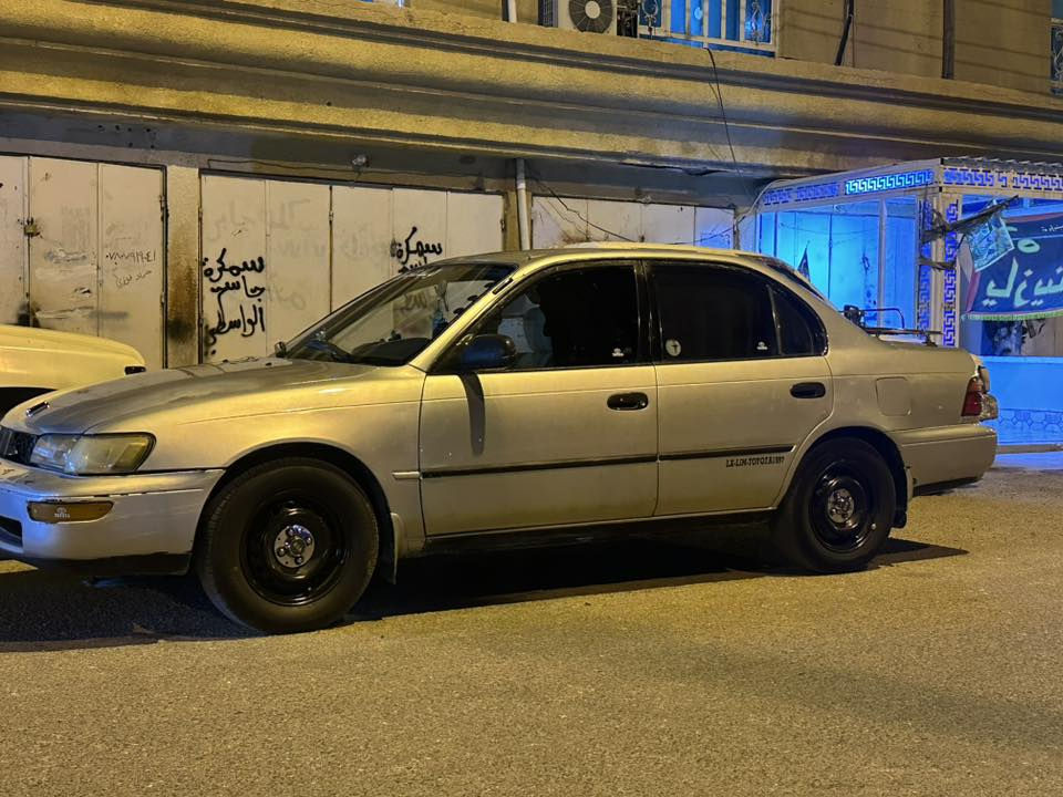 السلام عليكم
كورلا موديل 1997 

يسره بلاد

مكينه جديده

كير جديد 

باتري جديد 

حداديه جديده

تخم تاير 

سياره بسمي رقمه بغداد نكليزي

السعر 67 وبيه مجال

المكان ميسان قضاء علي الغربي
الرقم ***********
