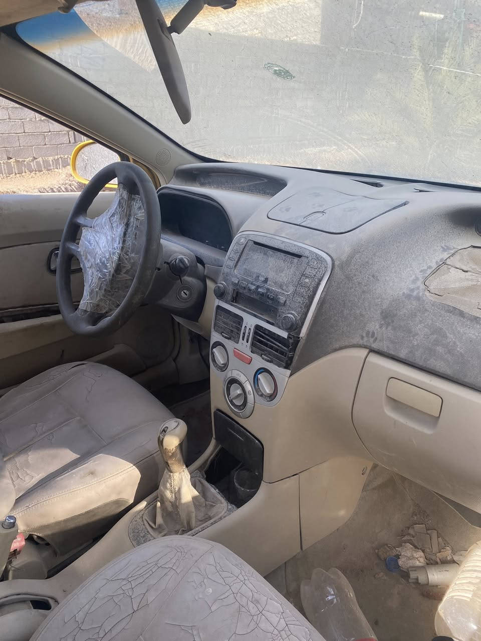 السلام عليكم 
شيري فلاوين مديل ٢٠١٣ رقم بصره السياره شغاله بس بيها بخار ابيع المحرك كايم وبدون مالك اكفلها سرقه وعشاير مامتواجد ع فيس اتصل وبيك خير وتدلل 
الرقم ***********
