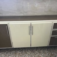 كاونتر استعمال قليل السعر ٣٠٠ ٠٧٧٠٠٢١٨٢٧٩