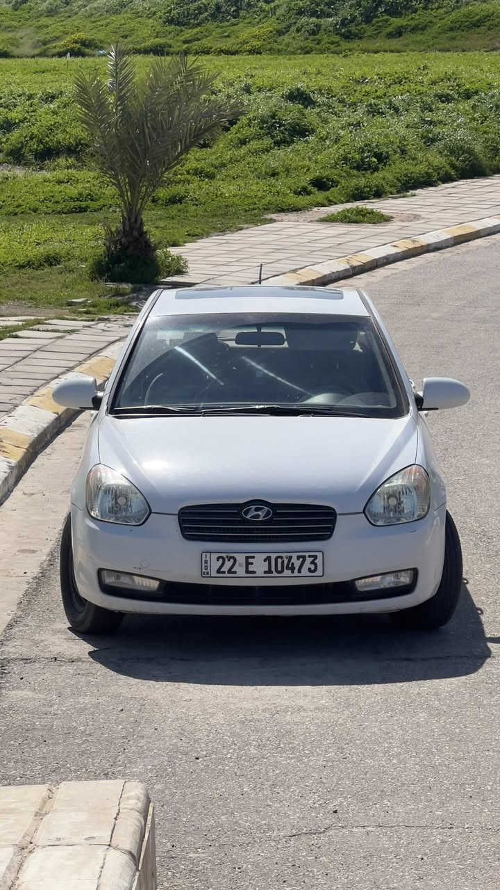 السلام عليكم اكسنت دبدوب للبيع 2009 
السيارة فول مواصفات فتحة سقف ومواصفات الاكسنت المعروفة رقم اربيل جديد ماشية 175 الف حقيقي 
بيها ضرر جاملغ خلفي يم قبغ البانزين وبخ نص الصندوق يعني كلير فقط بل صندوق
السعر 104 وبيها مجال 
للتواصل***********
