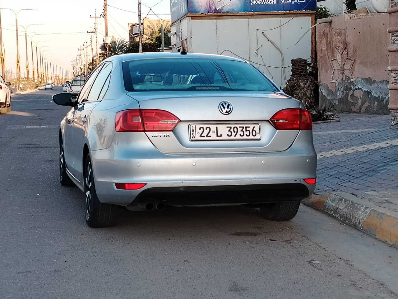 السلام عليكم ورحمة الله وبركاتة
للبيع او مراوس حسب القناعه جيتا 14 خليجي محرك 2000 تنفس طبيعي بدون تيربو وهاي السوالف سياره مكفوله قطره صبغ مابيه بيه هاي الطخه الي  بل باب الخلفي فقط وشرط الفحص الك
ماشيه 188 سياره عليه ادامه كامله يعني تاخذ ربع متصرف عليه وترايك للبصره 
سياره اشاير بل مري نظام سبورت 
السعر  128 وبيه مجال
رقم اربيل بسمي تحويل مباشر 
مكان سياره الأنبار الفلوجه الاستفسار عن الرقم *********** بي واتساب
