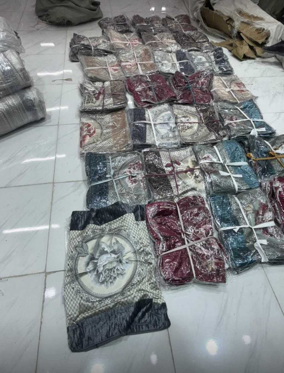مول انيس
جديدنا اليوم من قسم المفروشات 👇
وصول وجبه جديده من قسم المفروشات باحدث الموديلات 

قلافات مخاد ملكي سعر درزن 25.000 الف

شراشف نفرين صيفي ديكور سعر 14.000 الف

شراشف نفرين صيفي تالبيس سعر 8.000 الف

متوفر جمله ومفرد بأنسب الاسعار 

وحياكم الله زورونا تجدون كل ماهو جديد ومميز 
العنوان قضاء الشرقاط الساحل الايسر اسديره وسطى الشارع العام


**إذا كنت صاحب هذا الإعلان وتريد حذفه لأي سبب، رجاءا أرسل رسالة إلى الدعم الفني**