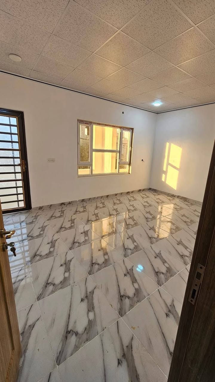 السلام عليكم ورحمه الله وبركاته
اهلنا في محافظه واسط الحبيبه ♥️
يتوفر لدينا بناء بنضام النقد والاقساط وحسب المواصفات المطلوبة من قبل صاحب المنزل عمل درجه اولى تسليم مفتاح مواد مفحوصه مختبر 

العمل يكول كل آتي 

1-يتوفر لدينا نضام النقد يكون الدفع على شكل دفعات توخذ كل دفعه بعد انجاز الفقرات المتفق عليها بل عقد 

2-يتوفر لدينا بناء بنضام الأقساط 
يكون بإعطاء نصف مقدمه والباقي قسط شهري حسب دخل صاحب المنزل (تسلم المقدمه على شكل دفعات وليس دفعه واحد) تقسم على فقرات العمل المنجزه وبعدها نستمر في القسط الشهري المتفق عليه بين الطرفين 

3- جميع المواد المستخدمه في البناء هيه مواد مفحوصه مختبريا 

4- يكون تحديد سعر المنزل الكلي حسب المواصفات المطلوبة من قبل صاحب المنزل تحسب الكلفه على ضوء المواصفه

5-يكون هناك عقد بين الطرفين يذكر فيه جميع الفقرات والمواصفات المتفق عليها بين الطرفين 

6- تحدد مده الانجاز+ المواصفات 

7- توجد هناك صيانه مجانيه لمده سنه كامله بعد تسليم المنزل لاي خلل يحصل 

8- اعمالنا تشمل ( بناء من الأساس الى تسليم مفتاح+اعمال ترميم+ اصباغ+ عمل السطوح+ صب ارضيات الخ......
للتواصل الإتصال على الرقم ا 👇👇 
***********
