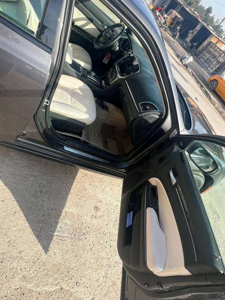 ‏سلام عليكم موديل 19
‏سيارة فول ‫1‏÷1‬
‏3 قطع صبغ فقط ￼
‏ سيارة جاهزة أي نقص ما أبي 
‏عنوان بغداد البلديات 
***********￼
