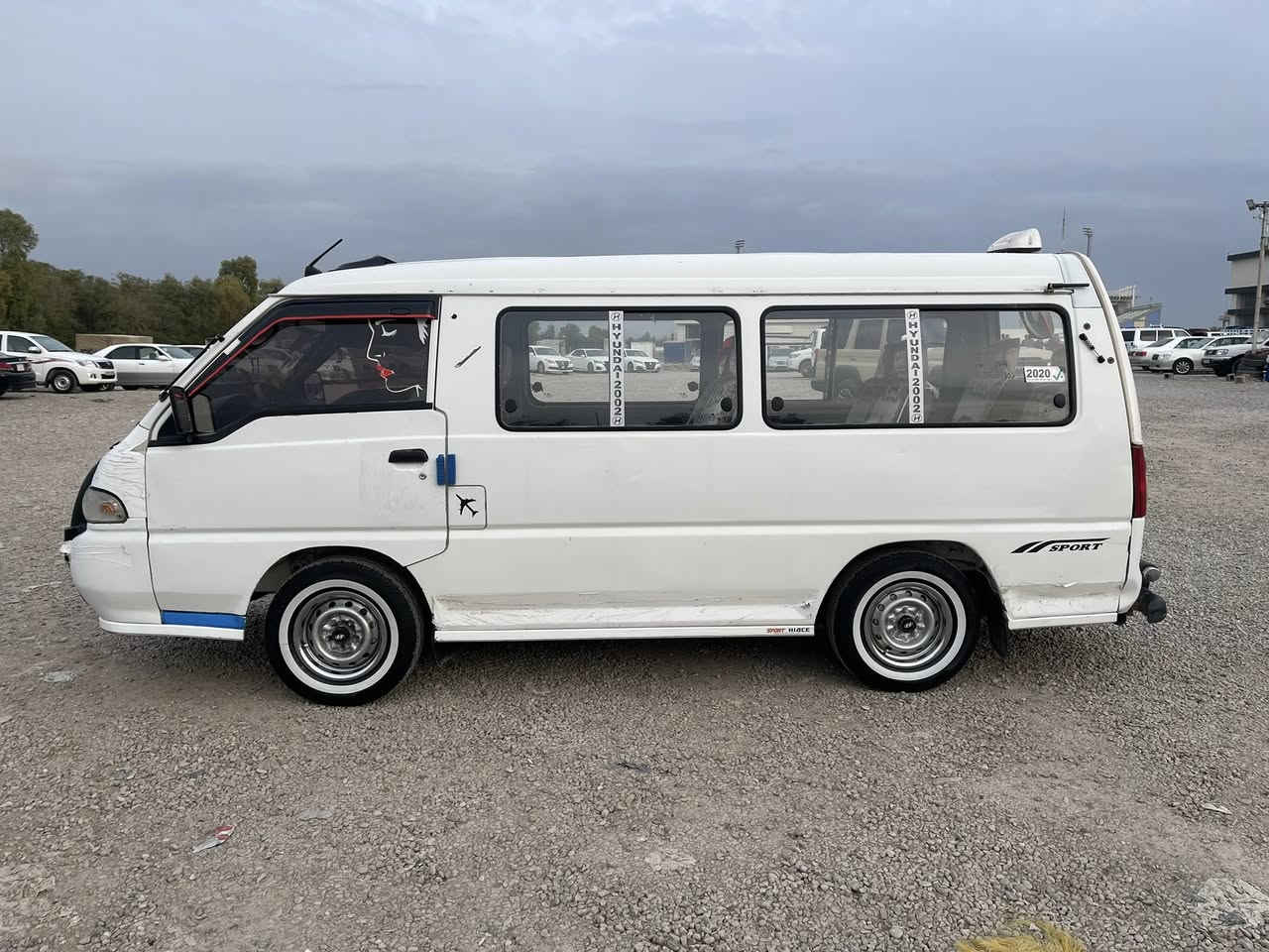 2002
بۆیاخی نیە 
سەنەوەی تازەیە تا 2031
بەناوی خۆمانەوەیە
ژینگەو ڕێگەوبان و هەزەی نوێیە
گێڕ و ئەکسلی نوێیە 
ئۆنجی
غازز و بەنزین
سەدر و ژێری نوێیە
کەلار

جوابی کۆمێنت نادەمەوە
***********
