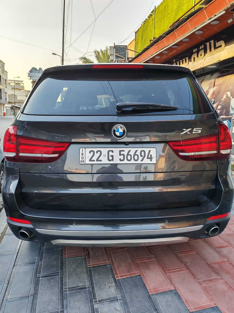 BMW x5 2017 S-Drive  M-Package 
محرك ٦ سلندر توين توربو
‎وارد امريكي
عداد 79000 كيلو متر 
‎5مقاعد 
‎كشنات جلد كهربائية و تسخين و ٢ خزن 
‎شاشة كبيرة تاتش
‎٤ وضعيات للقيادة ( ايكو - مريح - سبورت - سبورت بلص)
‎اوتو هولد
‎مرايا كهربائية
‎بردات خلفية بلادي
اضوية زينون مع كشافات ضباب
سقف بانوراما 
كاميرا خلفية 
حساسات امامية خلفية
شنطة شفط
قاصة بلادي

‎السيارة جديدة عل فحص وما تحتاج دينار مصرف..
‎سنوية لحد ٢٠٢٩ وهزة تحتاج تجديد و زيت شركة جديد من ال Bmw 

ضرر السيارة فقط 
اربع اصابع بل بنيد فقط قطعة صبغ 

‏‎السيارة ١٠٠٪؜ فحص بشرط سيستم و كير ومحرك و هيكل وكومبيوتر

‎السيارة باسمي و تحويل مباشر
المكان بغداد الكاظمية

للتواصل : ***********
