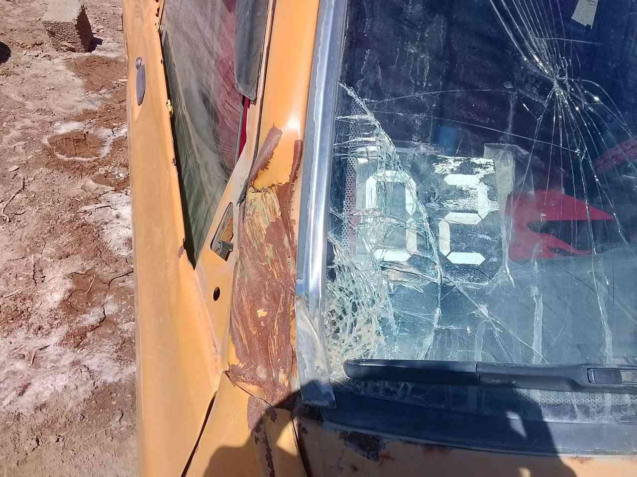 يا الله سلام عليكم ورحمه الله سايبا للبيع موديل 11 سياره مكغوله كفاله عامه مكينه وگير وضفيره مكفولات حداديه نضيفه.  بيه حياس قليل.   وبس حادث بل تكمه بصيط ينعدل عل بارد.  رقمه بصرة أجرة.   سعر 15 ورقه وبيه مجال بصيط.    مكان ناصريه قلعه سكر.  لي شراي يتصل على هاذ رقم    ***********.                              شوف صور 👇
