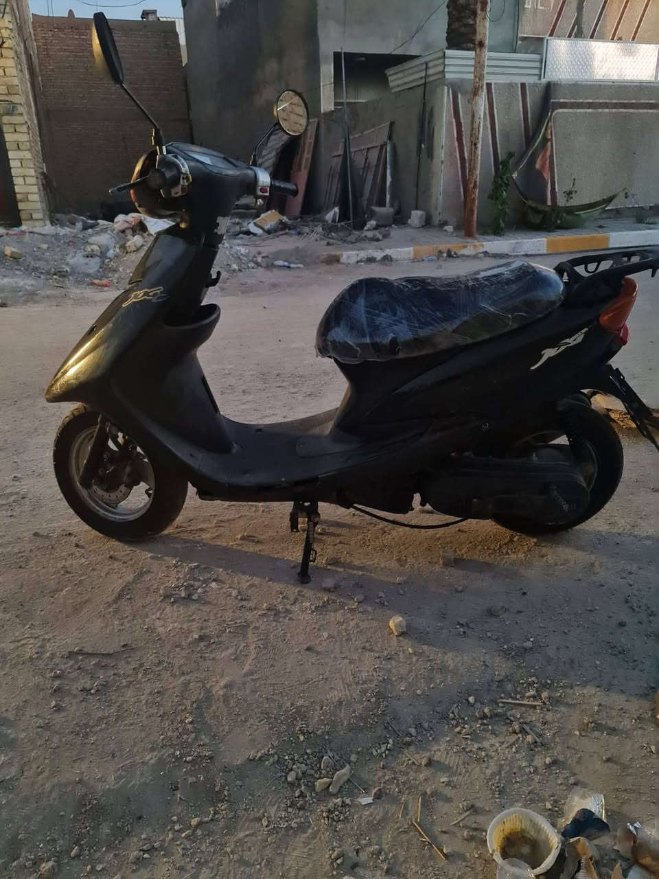 سلام عليكم درجه عصفوره درجه صار 3اشهر من نزلته رمبه سلف هندر كهربائي شغاله كله مكان بغداد الحسينيه السعر 250 بيه مجال ***********
