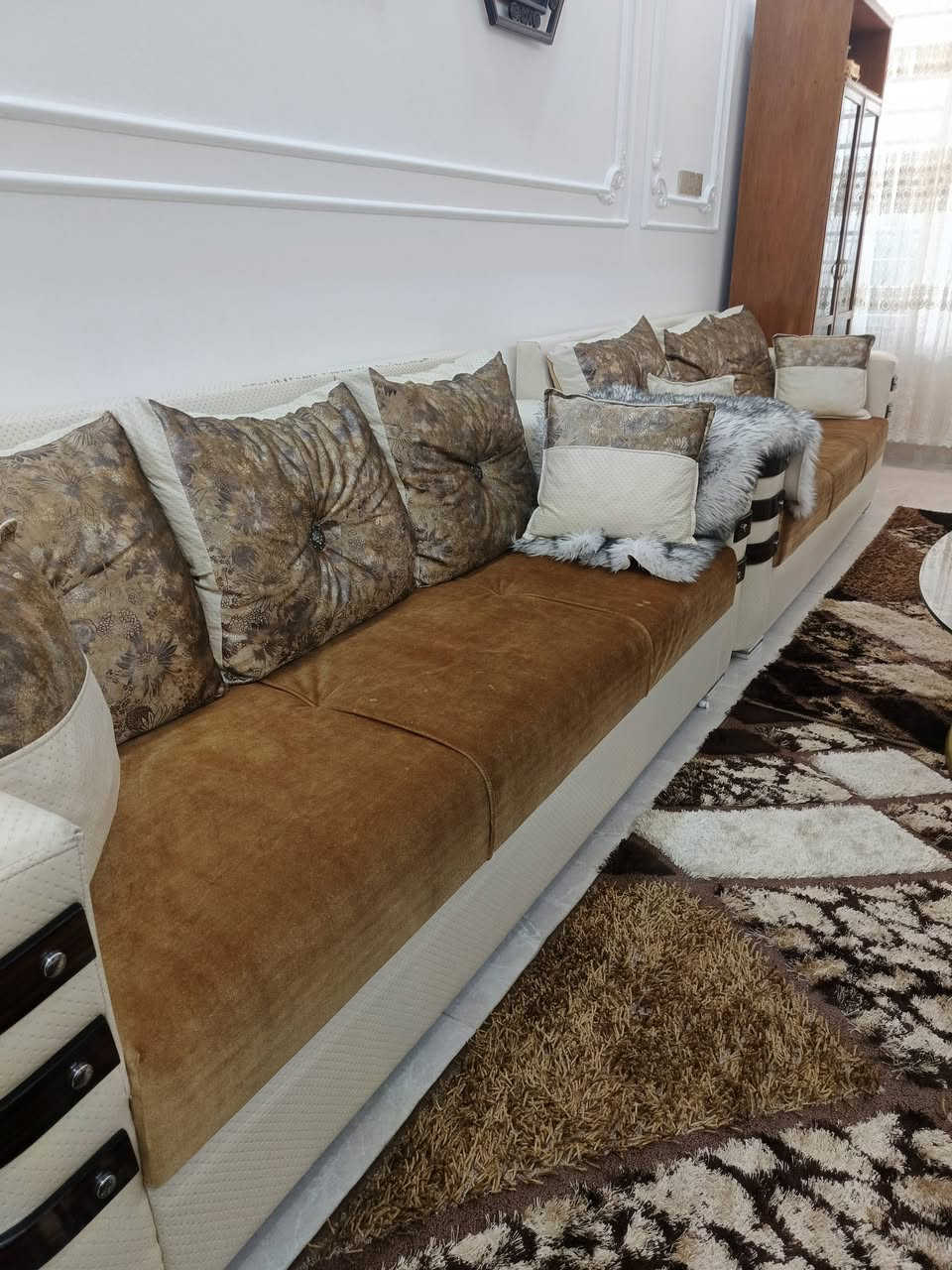 متاح 
طخم تركي مستعمل ١٠ نفرات بحالة جيدة . 
السعر ٢٥٠ ألف بيه مجال بسيط 
للتواصل والاستفسار ***********
