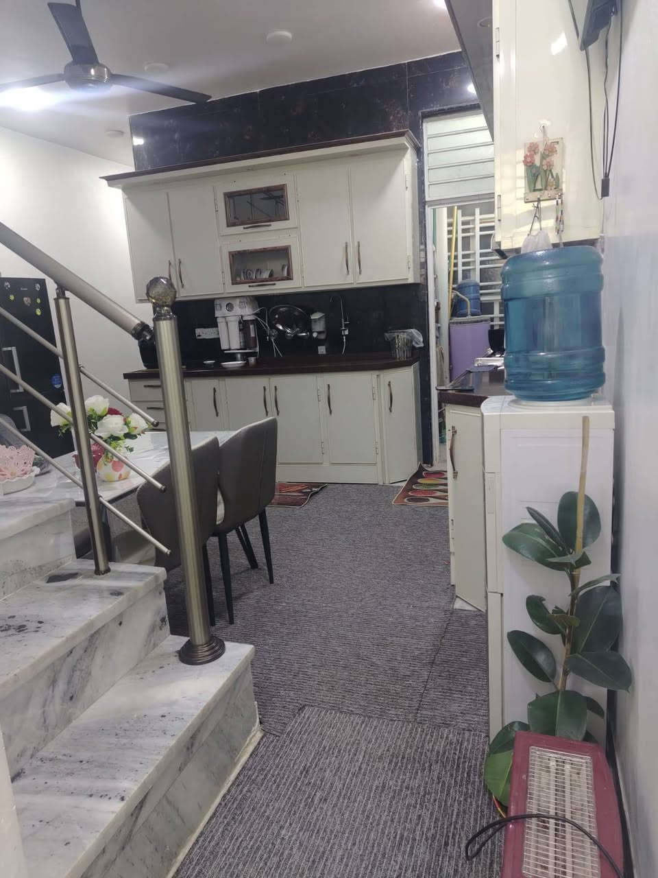 السلام عليكم بيت طابو زراعي مشمول بالتطويب طابق ونص ١٠٥ متر ب 95 وبي مجال ***********
