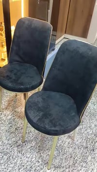 ميز يكبر ويصغر • ٦ كراسي • بعقوبة الجديدة