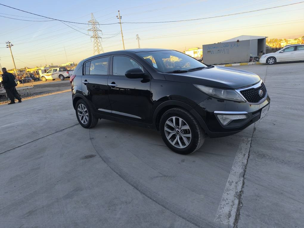 كةية سبورتاج موديل 2016 بةس بؤنيدي بؤياخة بي ناوكرتن نوكة دةرزي ناوي نةكرتوة سؤنةريم داناوة سعر 128كةلا *********** جوار تايةي لؤكي لةزيرة 94هةزار روشتوة بةشةرتي تحويل غةرامة مةكينة كير لةكةلارم دكوك, كركوك
