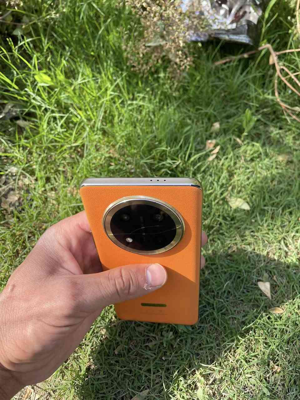 هونر x9c 
للبيع دفع سعر عجبني 
ابيعك 
أو المعارضه مع آيفون


**إذا كنت صاحب هذا الإعلان وتريد حذفه لأي سبب، رجاءا أرسل رسالة إلى الدعم الفني**
