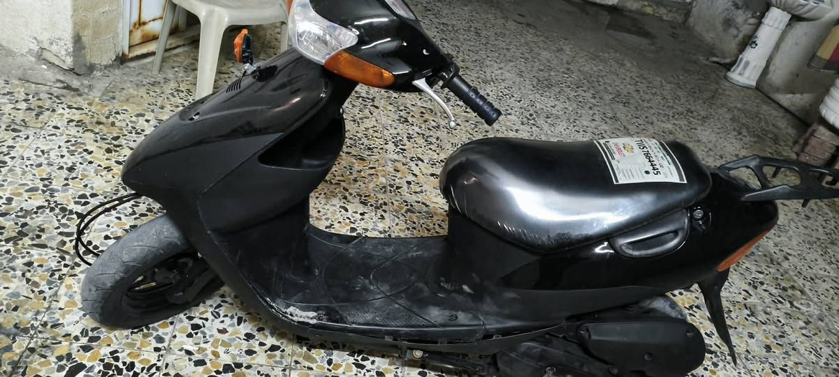سلام عليكم دراجه ساسوكي أوراق مكفوله نظيفه جدا  للبيع السعر 350 بيه مجال قليل شراي يتصل على الرقم *********** أو على الخاص
