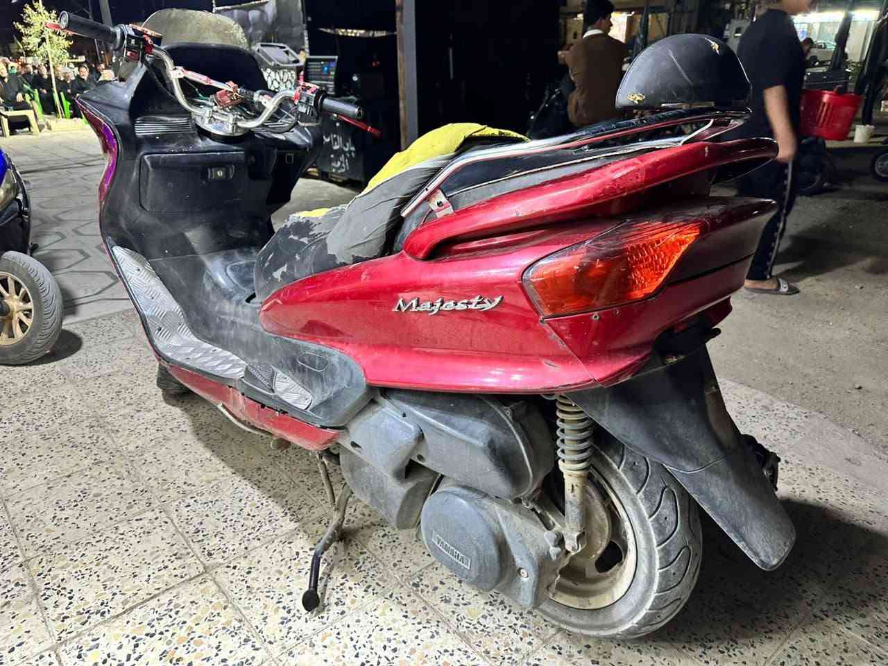 دراجه ماجسته دبل رون الدراجه نضيفه مكينه مكفوله الون احمر الدرجه نشطه  بس عوزه كفرات ودوشمه العنوان ميسان قرب دفاس السعر 500  رقم الهاتف *********** وبيه مجال الطيبين
