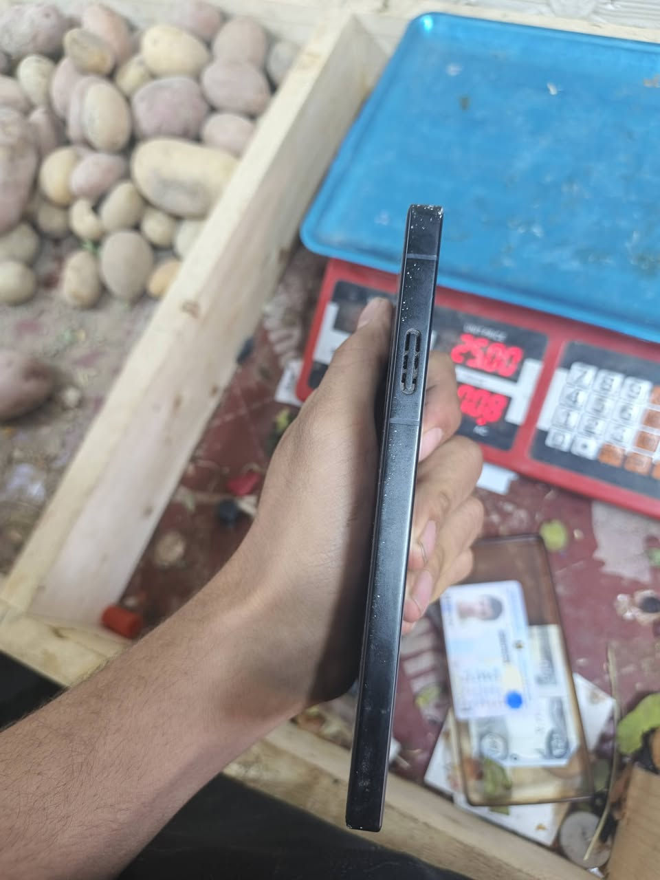 سلا عليكم ريد ماجك ٩s برو جهاز م يحتاج اسولف عليه بس بي شخوط بسيطه جهاز مكفول ما مفتوحكاملةملحقات سعر٥٠٠ وبي مجال حك الجيه مكاني بغداد الحرية ***********
