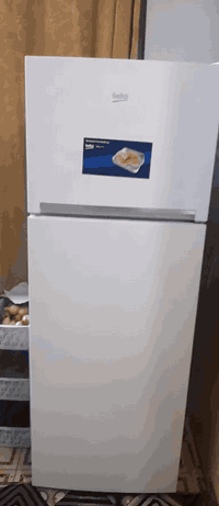 ثلاجه جديده مستخدمه سبوع نوعيه جيده سعرها 375بيها مجال غليل هاتف 07819...