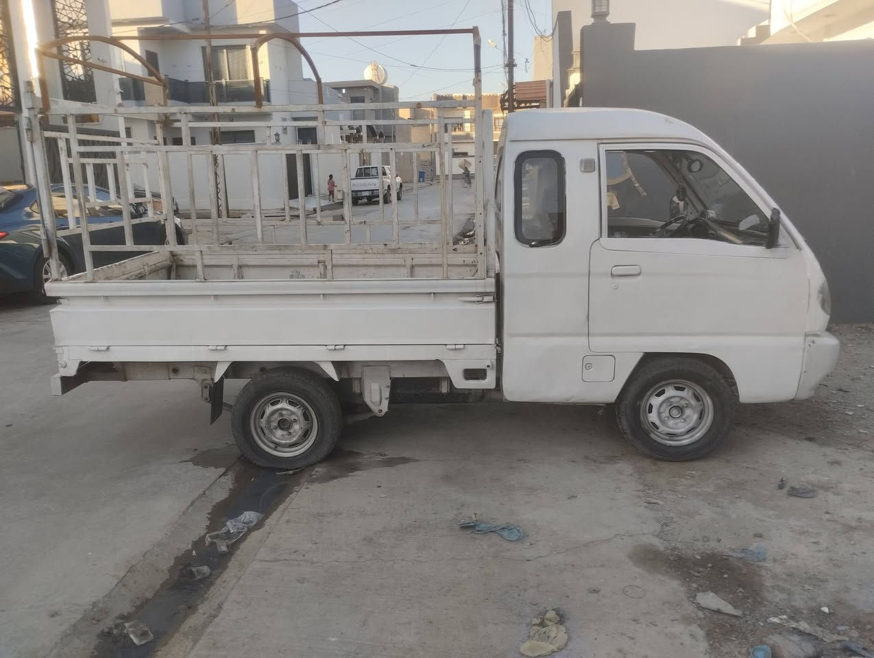 سلام عليكم مكلف بالنشر فاو للبيع 2006محرك بيه بخار كير اكسل شرط مكان سياره كركوك سعر 11بيه ***********
