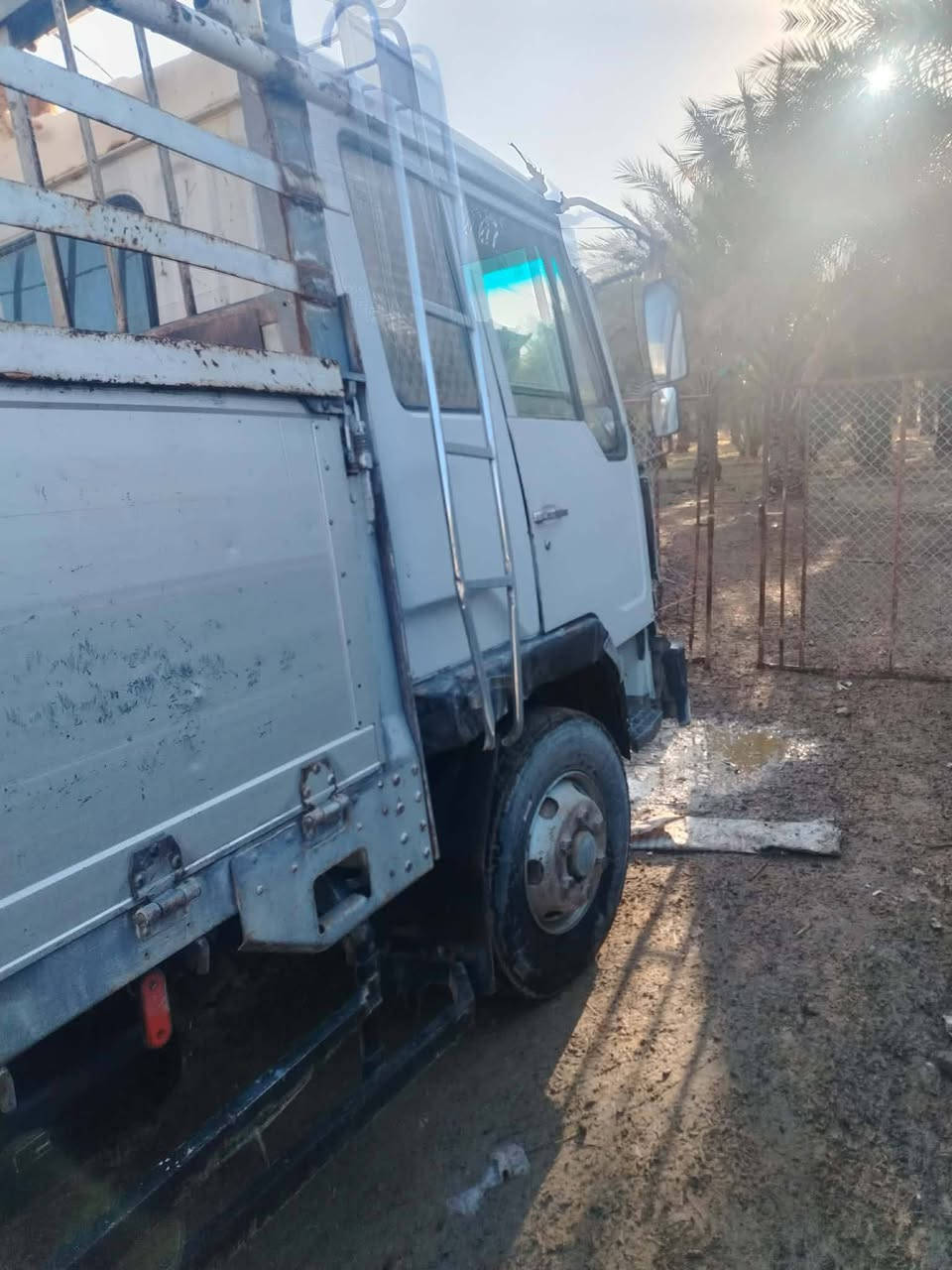 السلام عليكم
سياره هينو فوزه مربع مكينه سوبر ١٥ قبق اسود 
سيارة بلادي ٥وربع بدي نظيف بخار بدون تنقيص سياره باسمنا رقم كربلا سنويه نافذه سياره تايراتها جدد شخصي وكسر مكونات قماره بلاديه بدون صبغ السعر 100 مكان السياره كربلا عين التمر 
سياره يرادلها ترتيبات للاتصال
***********
