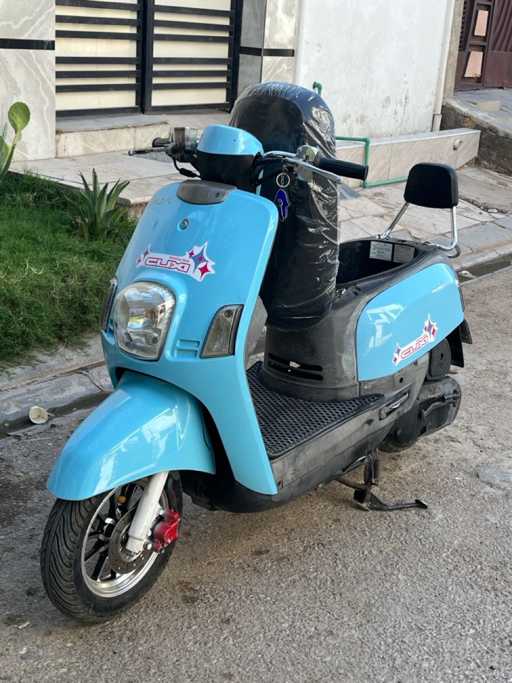 ماكس بوليسي لون مميز سرعه 120 سعرهه مليون نضيفه موديل 2008 كابريتر رمبه ويهه مري ستيل
مكان نجف حي المهندسين الرقم بي واتساب ***********