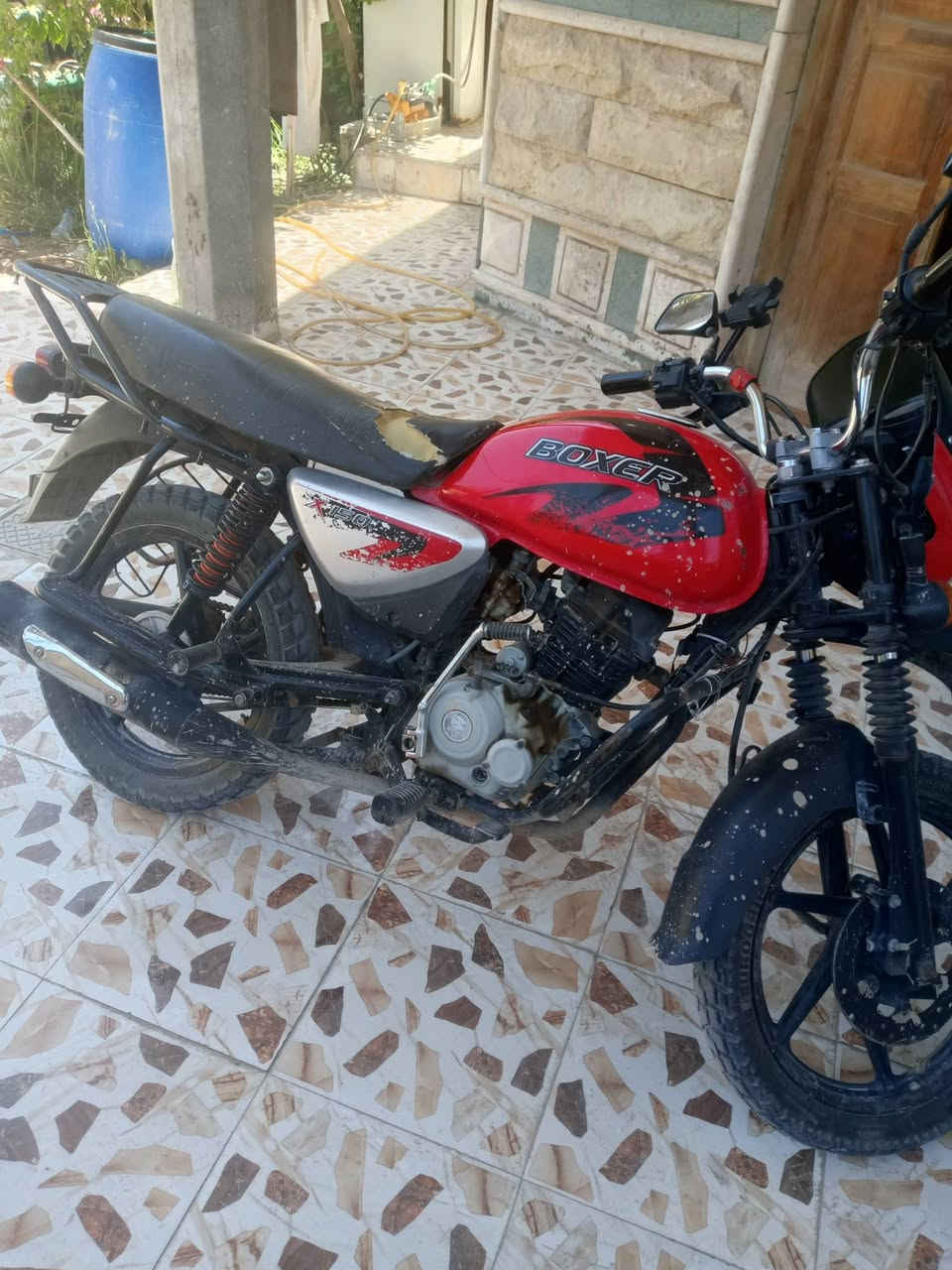 بوكسر موديل 23 اوراق السعر 800 وبيه مجال قليل العنوان بابل جسر طمازيه  و دراجه مفتوحه
***********
