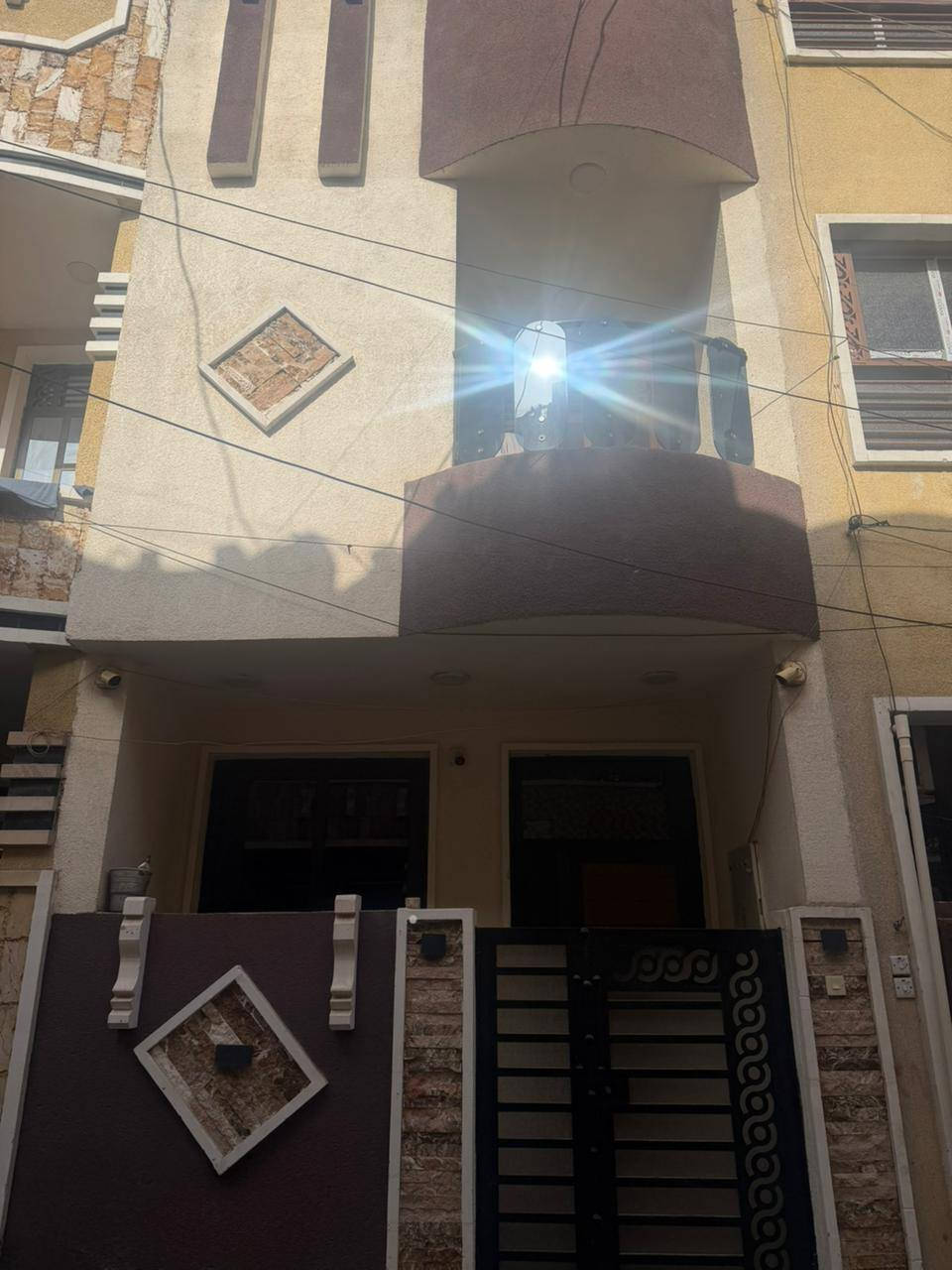 دار للبيع 50 متر ملك زراعي(انذار كاتب عدل)
وقف ذري الحجاج البرزنچية
📍سبع ابكار نهاية شارع منتزه الهبي دي 
على الشارع المقرنص كامل الخدمات كهرباء ماء مجاري بناء درجة اولى فرع هادئ و مرتب
للاستفسار اكثر ***********
