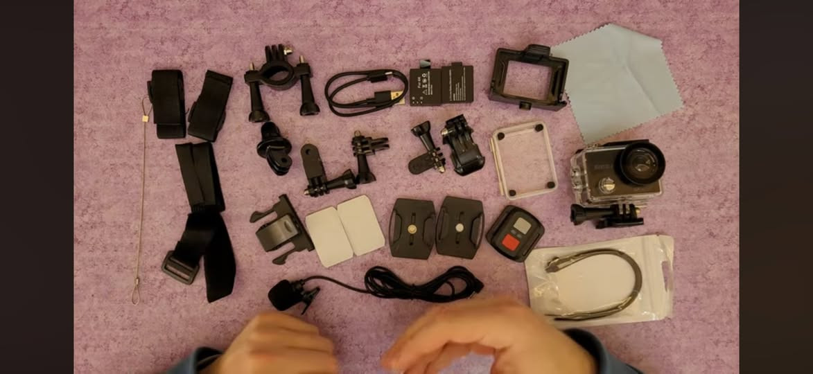 للبيع
5k 
30FPS
تكدر تتحكم بها في موبايل و معاه كونترول و كل ملحقاتها تصوير خلي سعر و بلعافية


**إذا كنت صاحب هذا الإعلان وتريد حذفه لأي سبب، رجاءا أرسل رسالة إلى الدعم الفني**