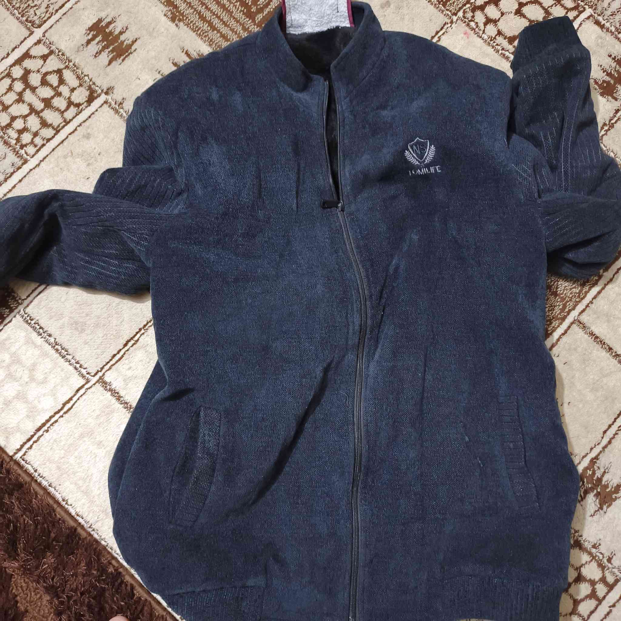 قمصله رجالي قطعه راقيه جدا وجديده جوخ درجه اولى قياس خاص 7 اكس لارج تلبس وزن من ١١٠ إلى ١٢٥ كيلو مال كشاخه درجه اولى سعرها مع التوصيل ٣٥ الف الشراي يتفضل خاص


**إذا كنت صاحب هذا الإعلان وتريد حذفه لأي سبب، رجاءا أرسل رسالة إلى الدعم الفني**