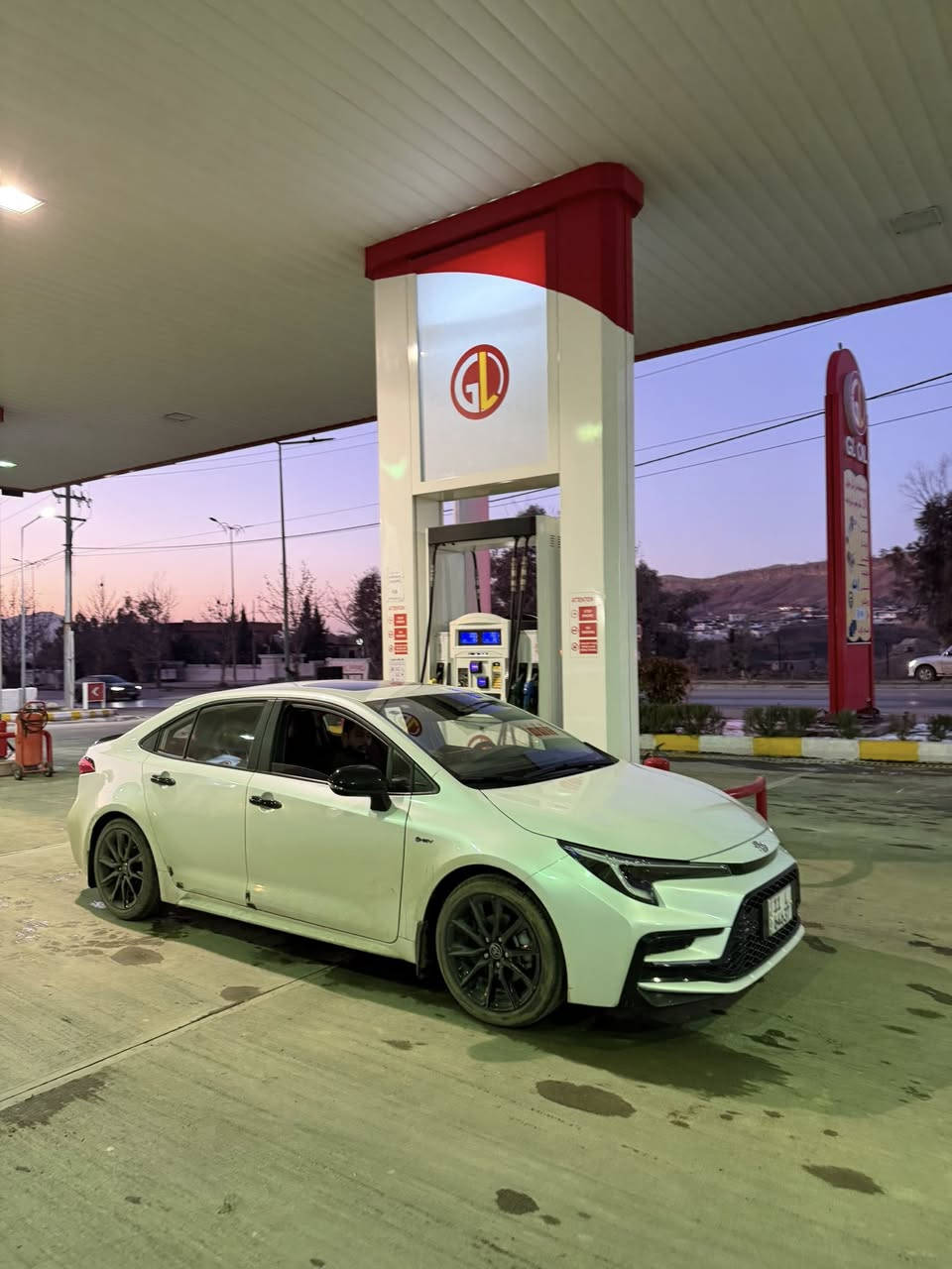 كورلا اس 2025 ماشيه 7 الف مكفوله كفاله عامه داخل احمر كرسي كهرباء . ب اسمي السعر  166$ وبيها مجال عنوان بغداد ***********
