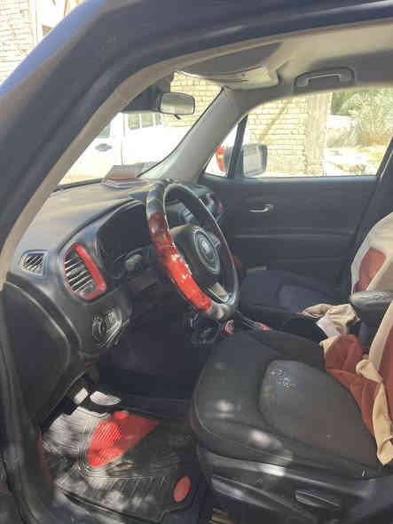 السلام عليكم 
جيب رنجيد ٢٠١٧ رقم نجف حره
فول عدا الفتحة
للاستفسار الاتصال على الرقم 
***********
