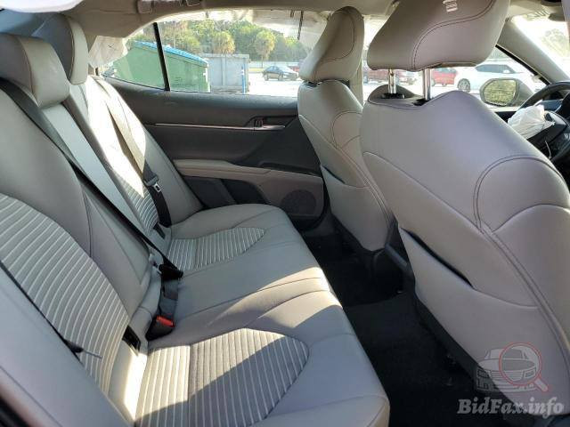 Camry se 22 الضرر كما موضح بالصورة بدون دواخل 
رقم اربيل 
سعر 230
ماشية 25ml


**إذا كنت صاحب هذا الإعلان وتريد حذفه لأي سبب، رجاءا أرسل رسالة إلى الدعم الفني**