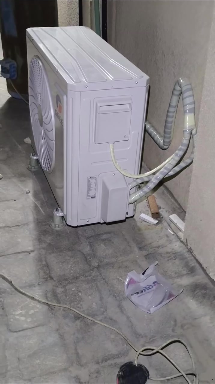 حسين علي  | HVAC
تصميم | تنفيذ | صيانة 
فنادق | مجمعات | شركات 🏗️
خبرة بالمشاريع الكبيرة ✔️ دقة + خبرة + جودة 💯
للتواصل والاستفسار ¦ *********** _***********
